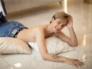 AndyMitchel toy real camshow